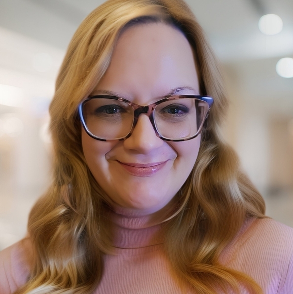 Meet your Posher, Joanna - Picture 1 of 1